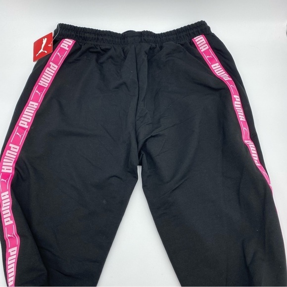 Puma Woman’s Black With Pink Racing Stripe - Large - Picture 6 of 10